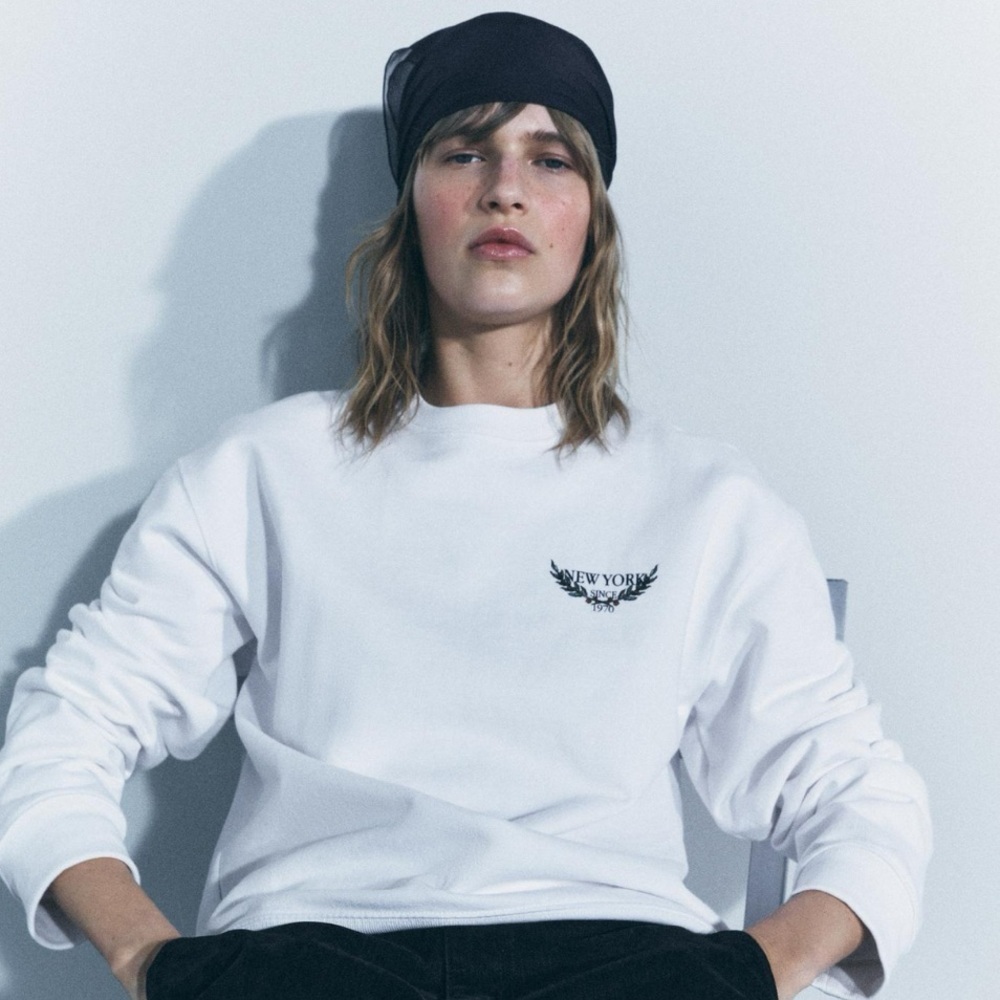 ZARA TEXT PRINT SWEATSHIRT - Picture 2 of 8